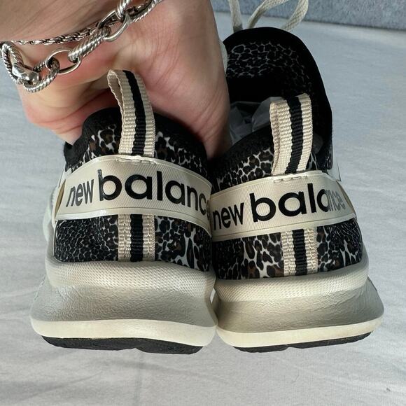 New Balance Women's Sz 8.5 Beige Nergize Sport Running Shoes Cheetah Print - Picture 9 of 11